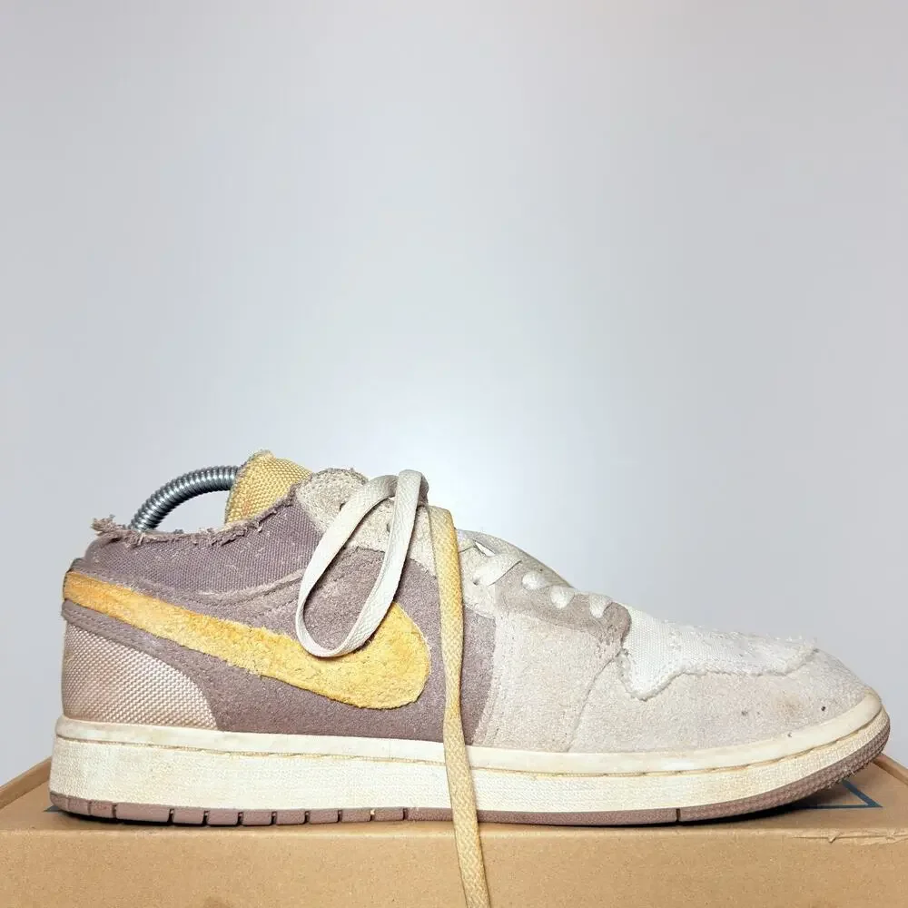 Nike Air Jordan 1 Low SE Craft Taupe Haze Mens Size 8 Leather Casual Sneakers